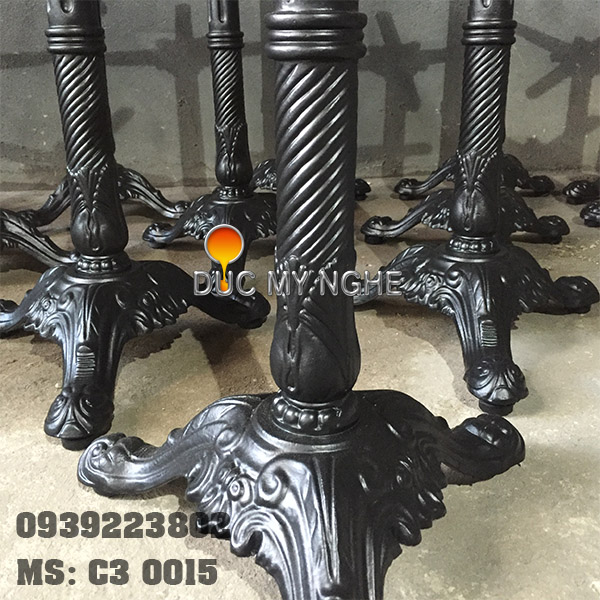 Bàn cafe 3 chân gang đúc C3 015